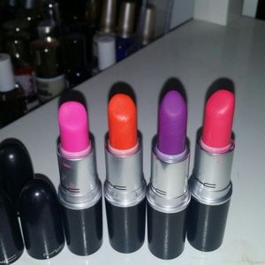 MAC SPRING LIPSTICKS - Candy Yum Yum, Heroine,