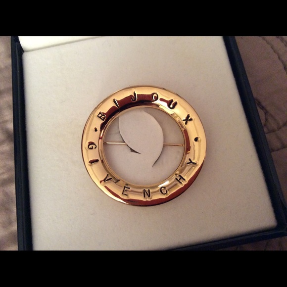 Givenchy Bijoux Circle Brooch