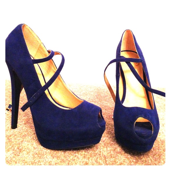 Colin Stuart Royal Blue Suede Pumps