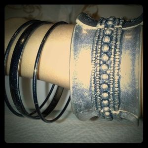 Stacked bracelets (4 count)