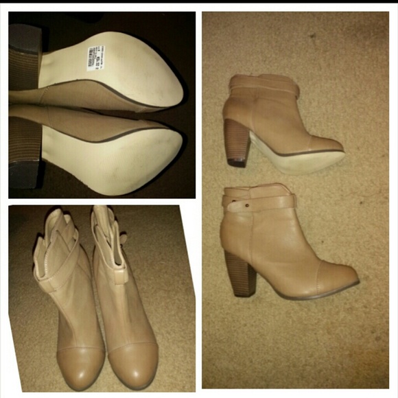 Nude/Tan booties