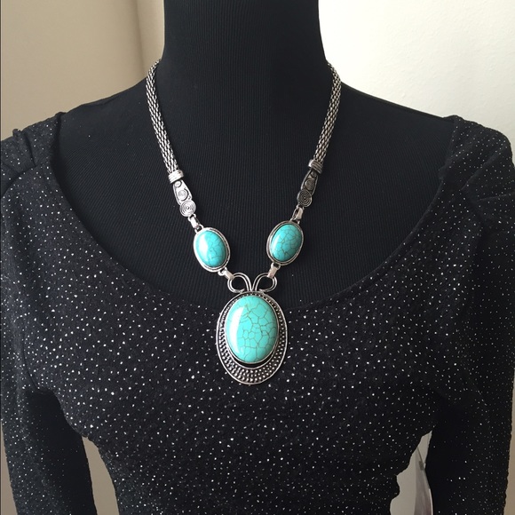 Turquoise Pendant Necklace
