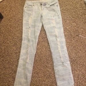 Distressed skinnies! Heritage 1981 brand size 27