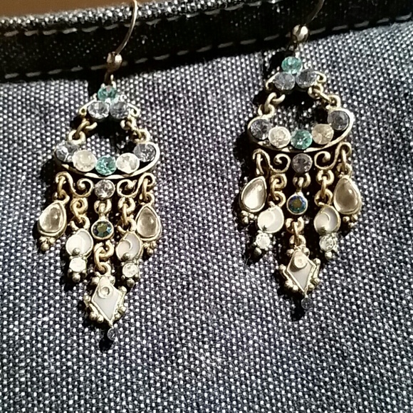 Blue crystal chandelier earings