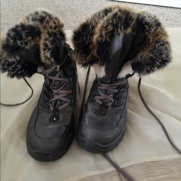 Winter alpine boots town shoes size 7.