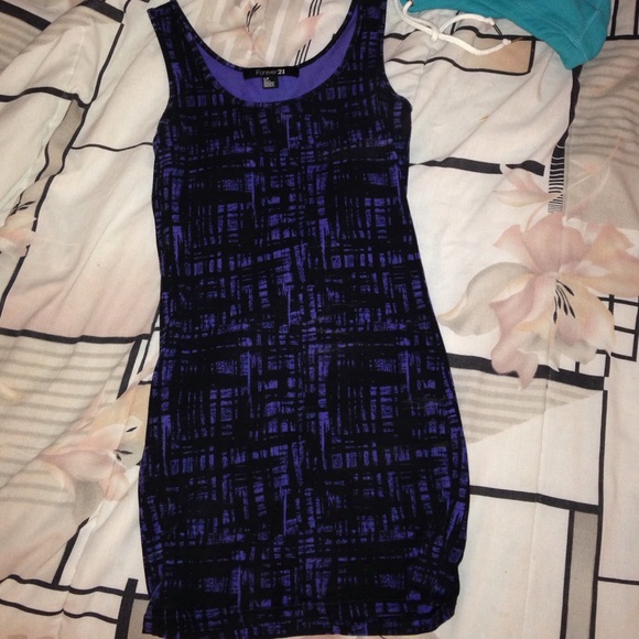Dress - Picture 2 of 3
