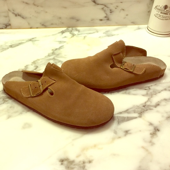 brown slip on shoes womens