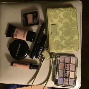Wristlet and makeup