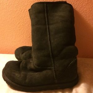 Women's black tall UGGS size 5 fits 7
