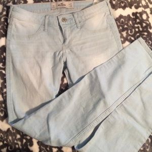 Hollister 5R light wash skinny jeans/jeggings 🌺