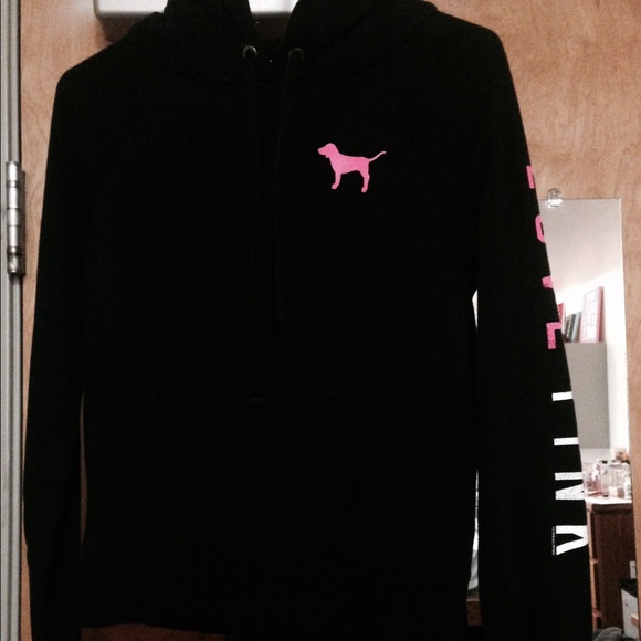VS PINK pullover