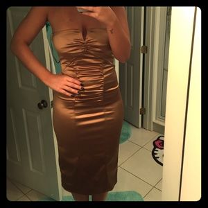 MOVING SALE🌷Gold Nicole Miller formal dress