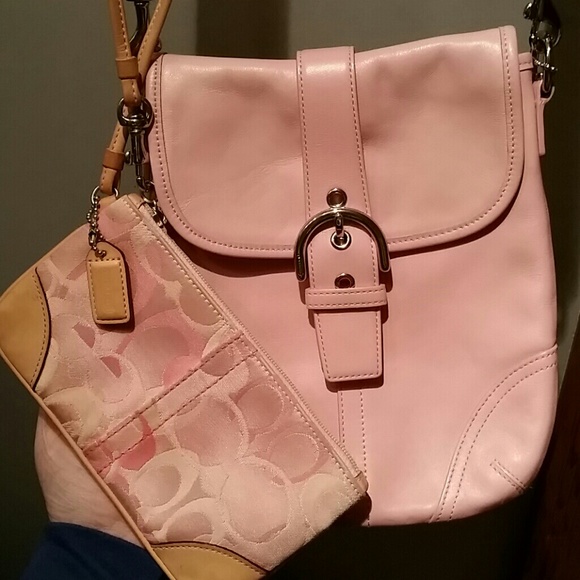 Authentic. Coach opt c wristlet authentic Coach