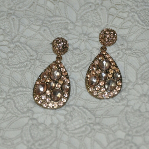 Earings - Picture 2 of 2