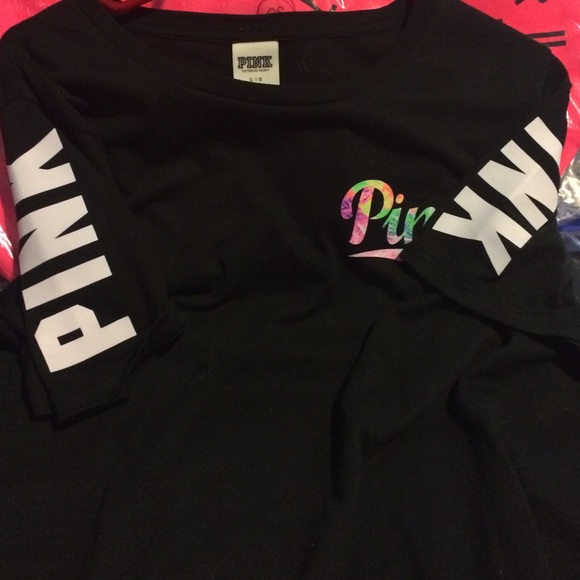 Vs pink tee size large - Picture 3 of 3