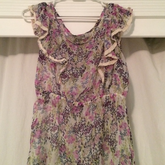 Flowery tank