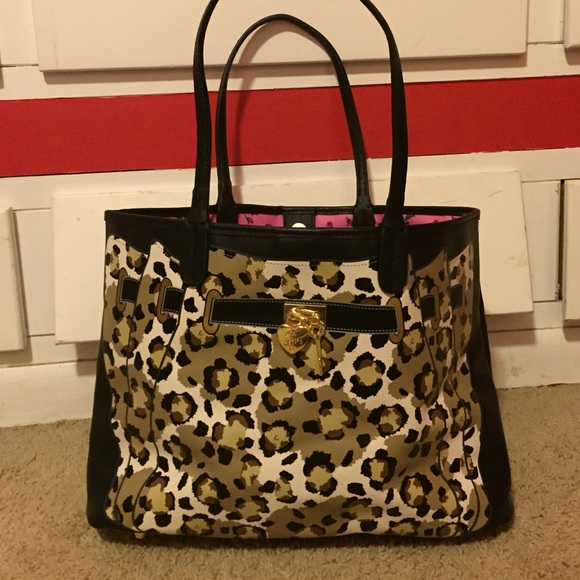 Betsey Johnson Handbags - BETSEY JOHNSON BAG