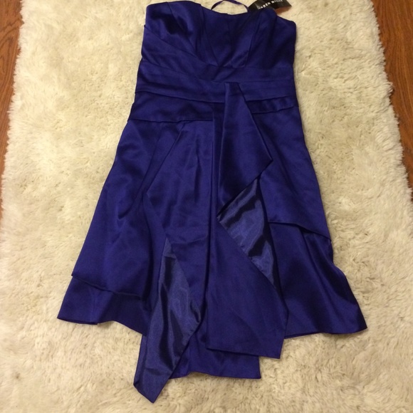 Silk dress - Picture 1 of 3