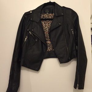 Cropped faux leather jacket & BM shorts