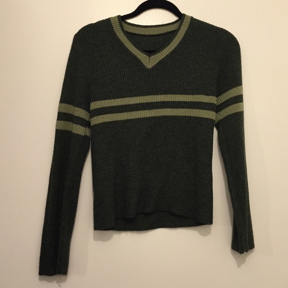 Forest green v neck sweater
