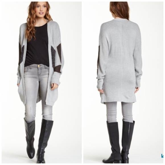 Romeo & Juliet Couture Sweaters - Gray print open front cardigan