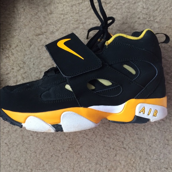 Kicks!