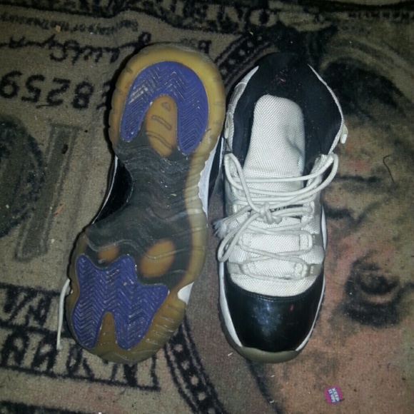 SOLD ON 🅿️🅿️$78 Jordan 11 Concords sz 6 - Picture 3 of 4