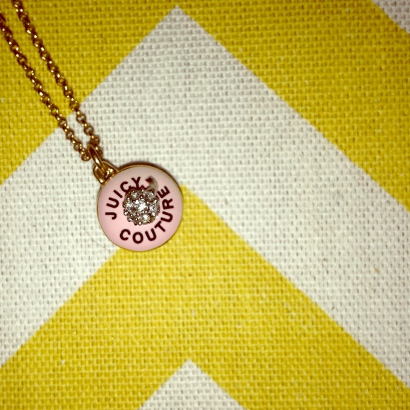Juicy Couture cupcake necklace - Picture 1 of 3