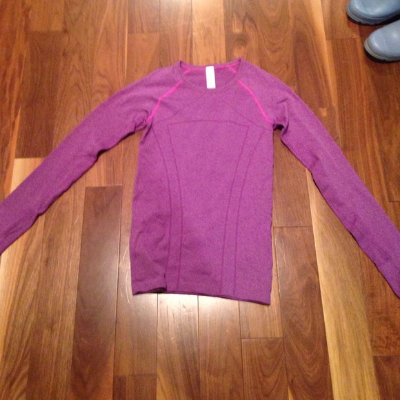 Ivivva sports top