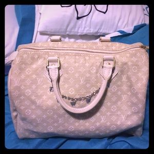 Louis Vuitton mini lin