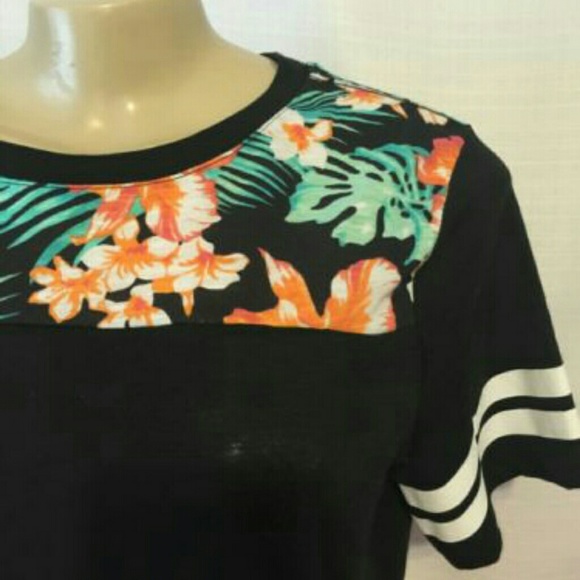 Pink tee spring collection - Picture 1 of 3