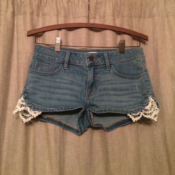 Light wash denim shorts