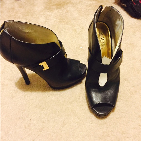 Michael kors  booties