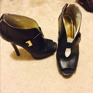 Michael kors  booties