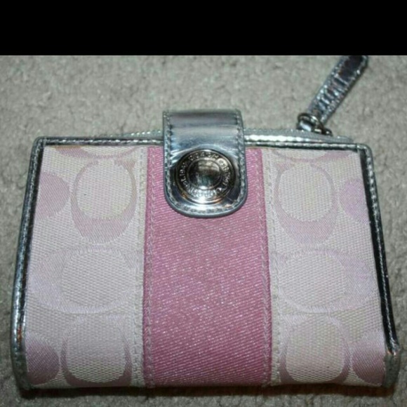 COACH WALLET PINK STRIPE