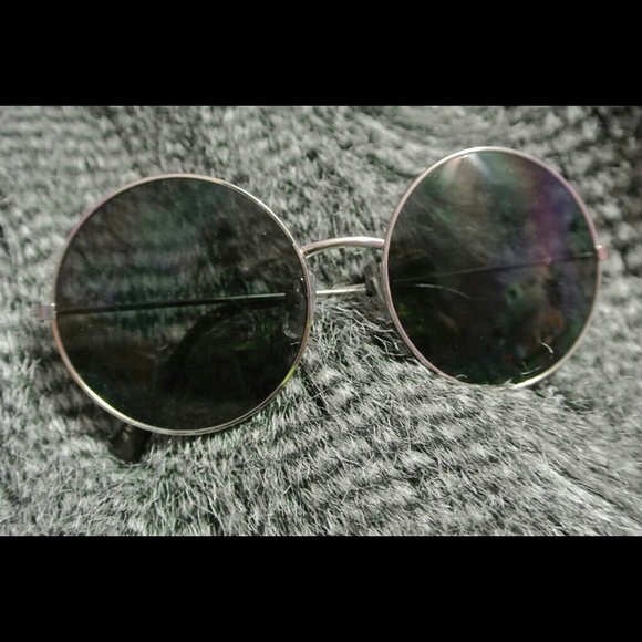 H&M circle sunglasses