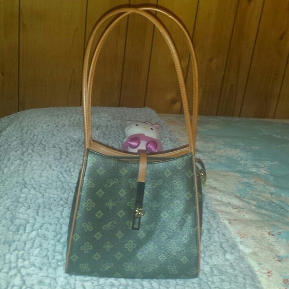 Nice handbag - Picture 2 of 3