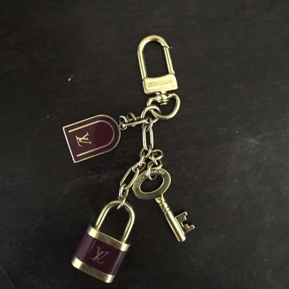 Louis vuitton Key chain/charm - Picture 2 of 2