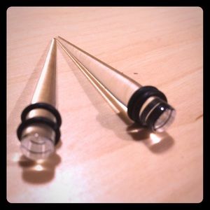 Transparent plastic tapers