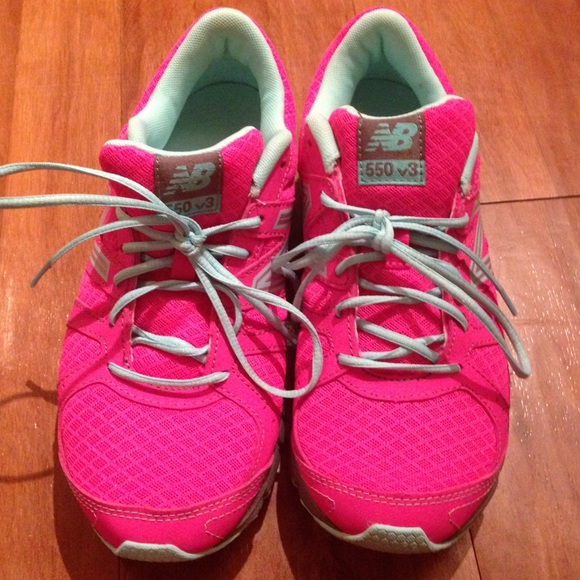 New Balance Tennis Shoes