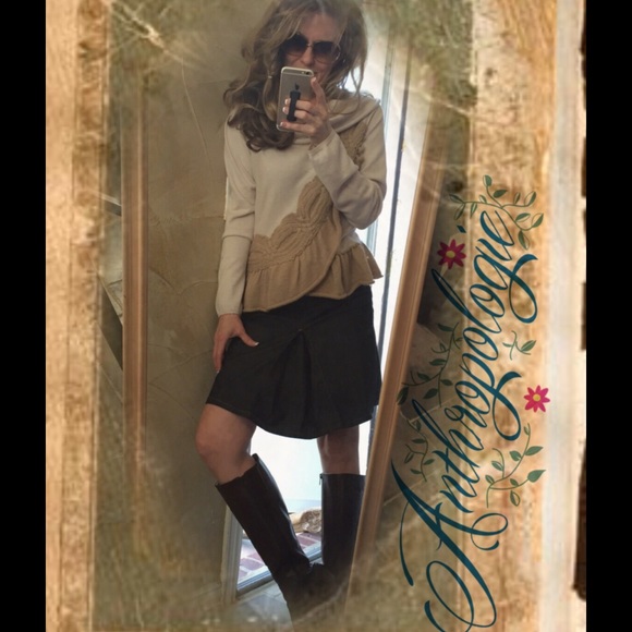 Anthropologie Sweaters - Awesome MOTH Anthropologie  Cream /Tan Sweater