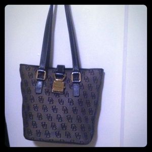 Dooney & Bourke bag