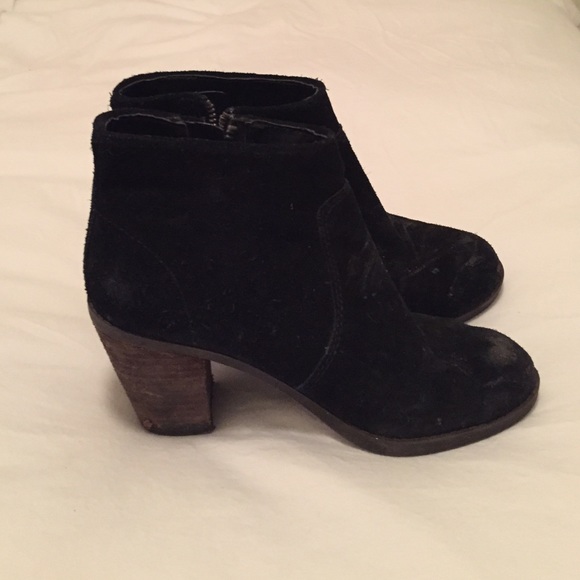 Dolce vita black suede booties
