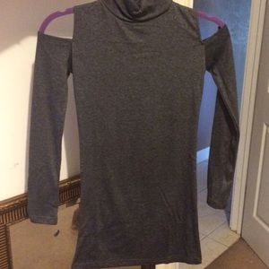 Off the Shoulders Turtle Neck