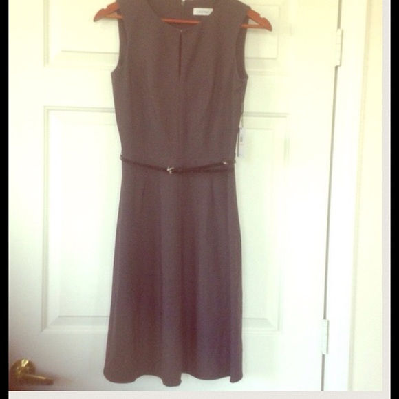 SALE🎉NWT Classy Ladies dress! 💕 Calvin Klein - Picture 2 of 4