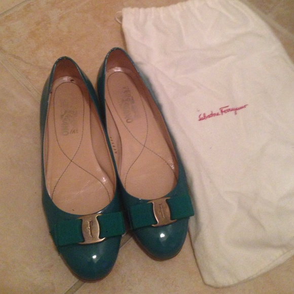Salvatore Ferragamo Varina Iconic Ballerina