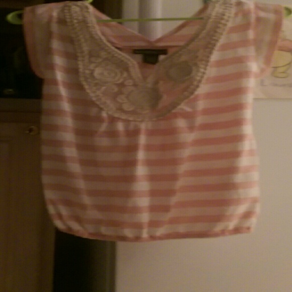 Cute tank top shirt.