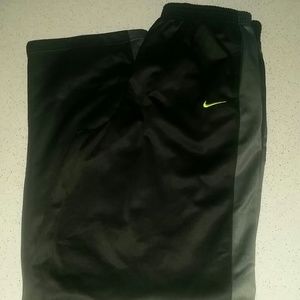 Nike boys youth xl black/lime green sweatpants.