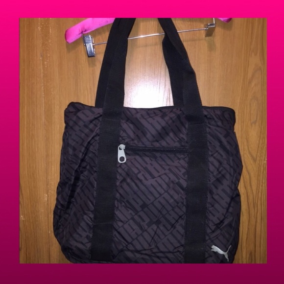 Puma Black Sport Bag 🌻ONSALE🌻