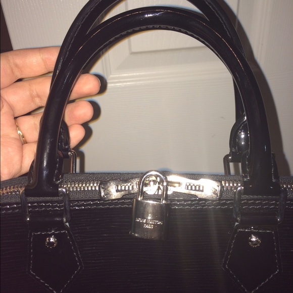 SOLD! Practically brand new Alma MM Electric Noir - Picture 4 of 4